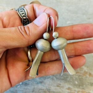 ♥️ Navajo ♥️ Derrick Cadman Sterling Silver Blossom Earrings